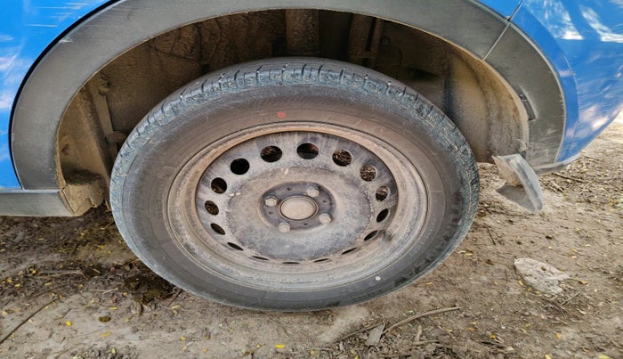 2020 Tata NEXON XM PETROL, Petrol, Manual, 91,303 km, tyre