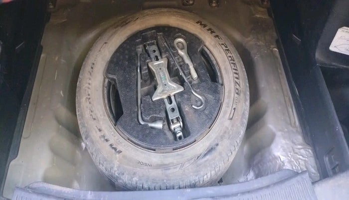 2017 Maruti S Cross ZETA 1.3, Diesel, Manual, 1,47,896 km, tyre