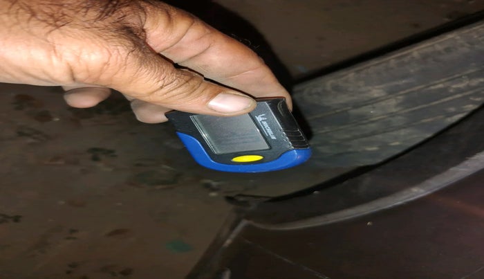 2021 Mahindra XUV300 W6 1.2 PETROL, Petrol, Manual, 1,09,729 km, tyre