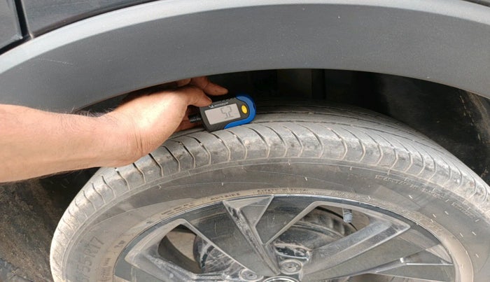 2024 Volkswagen TAIGUN GT Line 1.0L TSI AT, Petrol, Automatic, 28,529 km, tyre