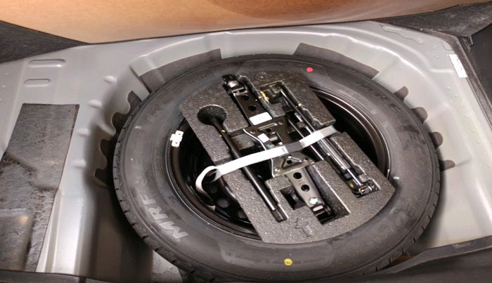 2024 Volkswagen TAIGUN GT Line 1.0L TSI AT, Petrol, Automatic, 28,529 km, tyre