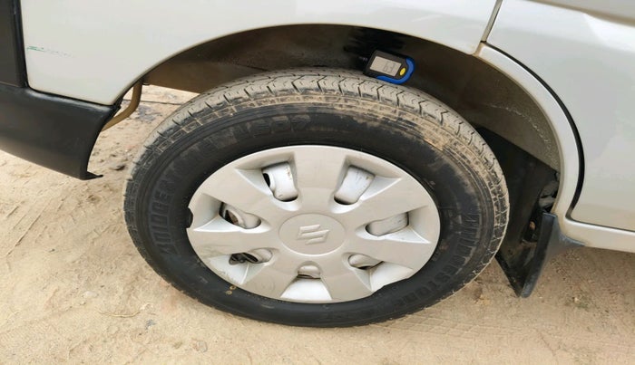 2021 Maruti Eeco 5 STR WITH A/C+HTR, Petrol, Manual, 95,223 km, tyre