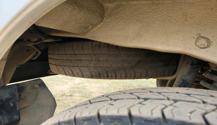 2021 Maruti Eeco 5 STR WITH A/C+HTR, Petrol, Manual, 95,223 km, tyre