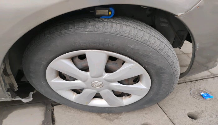 2012 Nissan Sunny XL, Petrol, Manual, 75,684 km, tyre