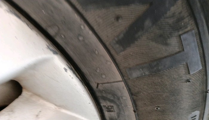 2012 Chevrolet Beat PS PETROL, Petrol, Manual, 1,21,920 km, tyre