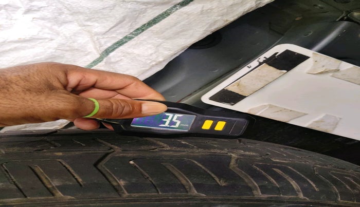 2020 Mercedes Benz GLC CLASS 200 Progressive, Petrol, Automatic, 51,026 km, tyre