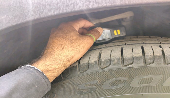 2020 Mercedes Benz GLC CLASS 200 Progressive, Petrol, Automatic, 51,026 km, tyre