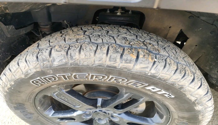 2021 Mahindra Thar LX D AT 4WD HT, Diesel, Automatic, 1,36,890 km, tyre