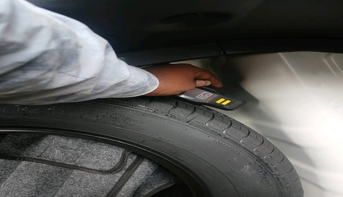 2025 Hyundai VENUE SX (O) 1.0 TURBO DCT, Petrol, Automatic, 4,913 km, tyre