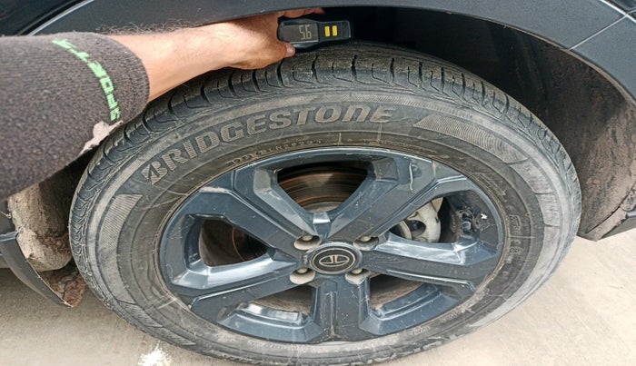 2023 Tata NEXON XZA PLUS LUX SUNROOF DARK DIESEL, Diesel, Automatic, 58,875 km, tyre