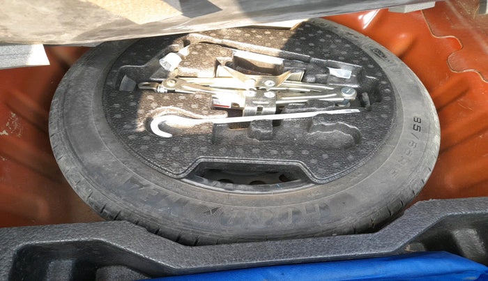 2017 Maruti Ciaz SIGMA 1.4 MT PETROL, Petrol, Manual, 1,04,369 km, tyre