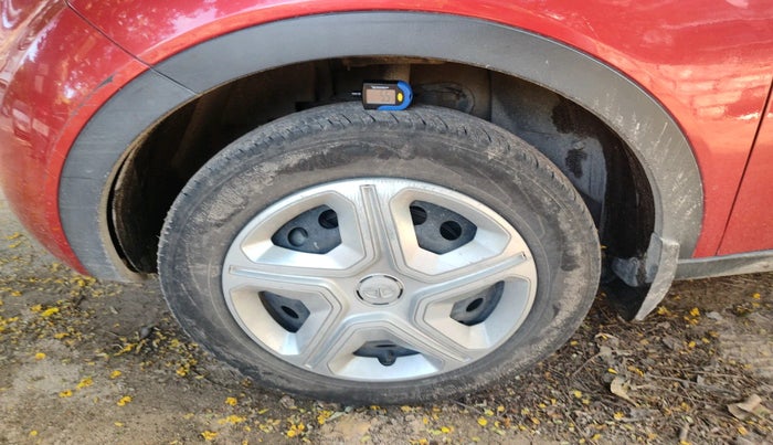 2018 Tata NEXON XM PETROL, Petrol, Manual, 70,488 km, tyre