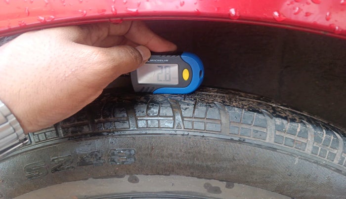 2012 Maruti Swift VXI, Petrol, Manual, 73,032 km, tyre