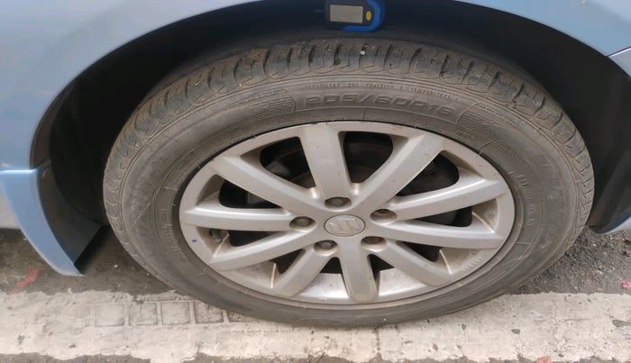 2012 Maruti SX4 ZXI, Petrol, Manual, 76,331 km, tyre