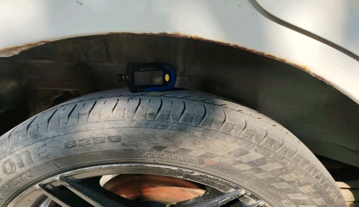 2014 Maruti Wagon R 1.0 VXI, Petrol, Manual, 61,867 km, tyre