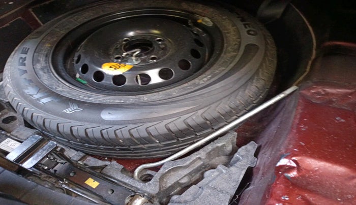 2020 Tata TIGOR XZ PETROL, Petrol, Manual, 85,112 km, tyre