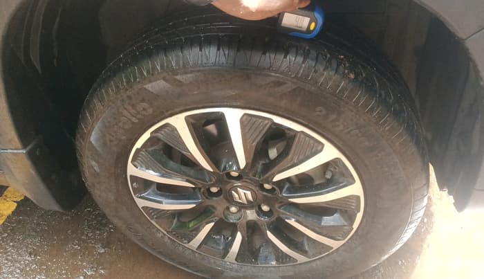 2022 Maruti Vitara Brezza ZXI PLUS AT DUAL TONE SHVS, Petrol, Automatic, 12,136 km, tyre