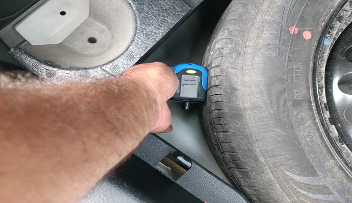 2023 Maruti BREZZA VXI SMART HYBRID, Petrol, Manual, 24,760 km, tyre