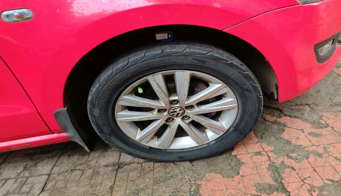 2013 Volkswagen Polo GT TSI AT, Petrol, Automatic, 51,949 km, tyre