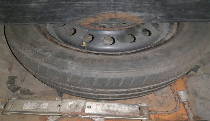 2013 Toyota Etios GD, Diesel, Manual, 1,84,479 km, tyre