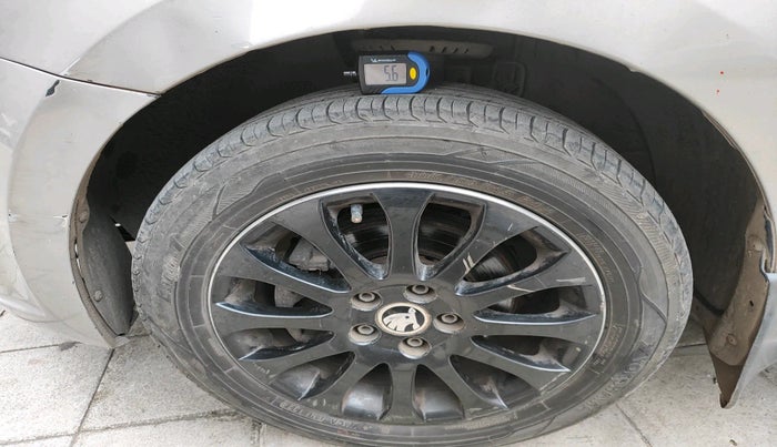 2015 Skoda Rapid 1.5 TDI CR STYLE PLUS AT, Diesel, Automatic, 1,50,050 km, tyre