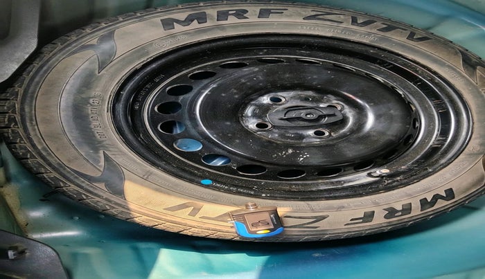 2016 Maruti Baleno DELTA PETROL 1.2, Petrol, Manual, 1,75,689 km, tyre