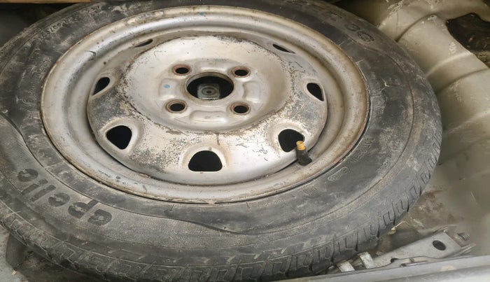 2010 Maruti Wagon R LXI MINOR, Petrol, Manual, 1,27,900 km, tyre