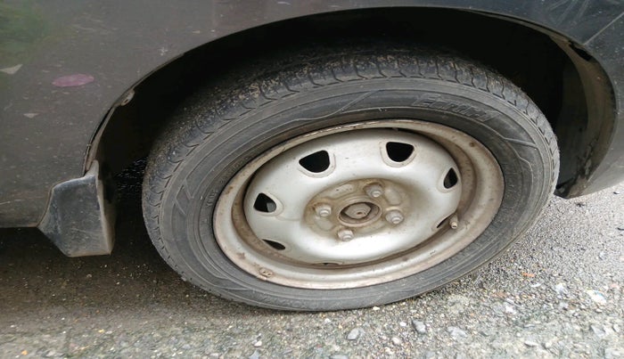 2016 Maruti Alto K10 LXI CNG, Petrol, Manual, 87,591 km, tyre