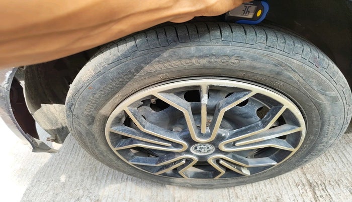 2011 Ford Figo EXI 1.2 PETROL, Petrol, Manual, 87,996 km, tyre