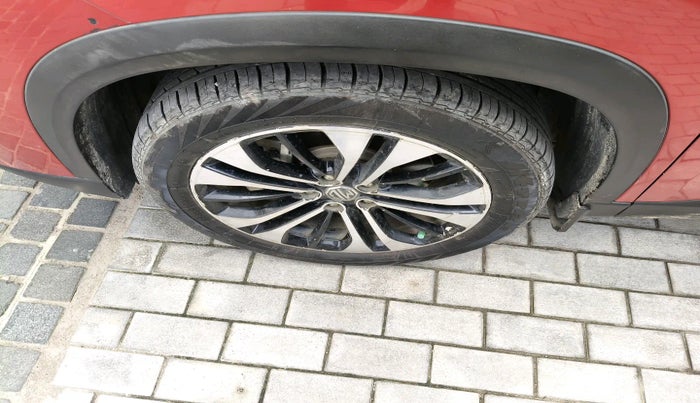 2021 MG HECTOR PLUS SHARP 2.0 DIESEL TURBO MT 6-STR, Diesel, Manual, 1,08,778 km, tyre