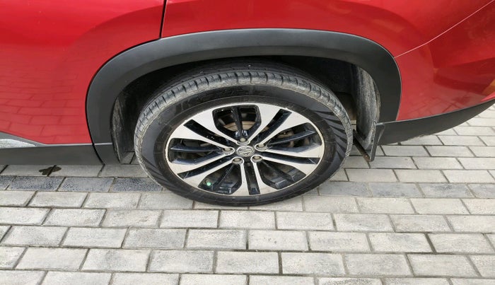 2021 MG HECTOR PLUS SHARP 2.0 DIESEL TURBO MT 6-STR, Diesel, Manual, 1,08,778 km, tyre