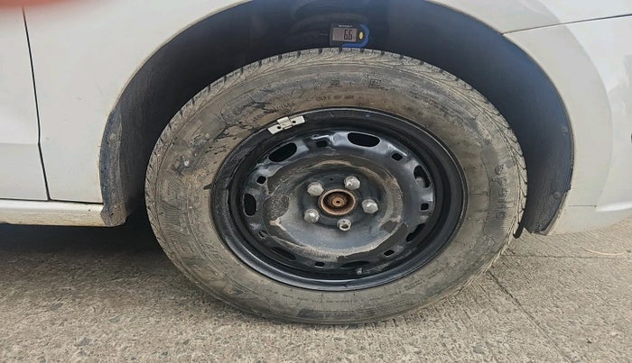 2012 Skoda Rapid ELEGANCE 1.6 MPI AT, Petrol, Automatic, 92,437 km, tyre