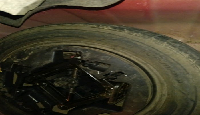 2012 Hyundai i10 SPORTZ 1.2 AT, Petrol, Automatic, 51,184 km, tyre