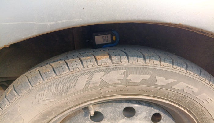 2011 Maruti Swift VDI, Diesel, Manual, 1,16,839 km, tyre