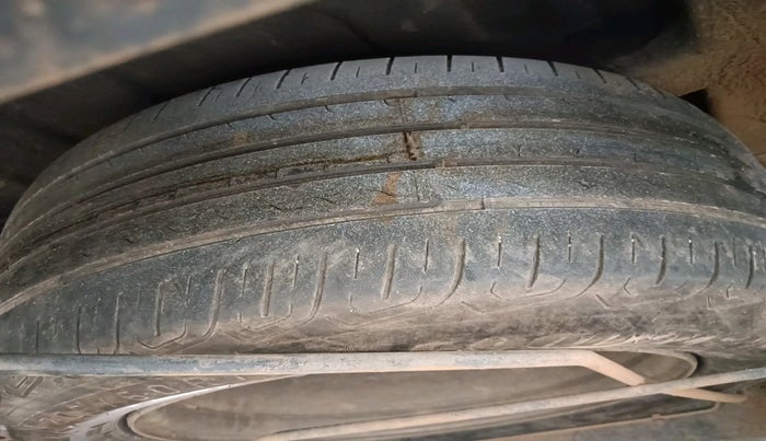 2013 Renault Duster 85 PS RXL DIESEL (OPT), Diesel, Manual, 67,953 km, tyre