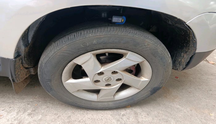 2013 Renault Duster 85 PS RXL DIESEL (OPT), Diesel, Manual, 67,953 km, tyre