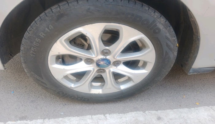 2016 Ford Figo Aspire TITANIUM1.5 DIESEL, Diesel, Manual, 1,55,333 km, tyre