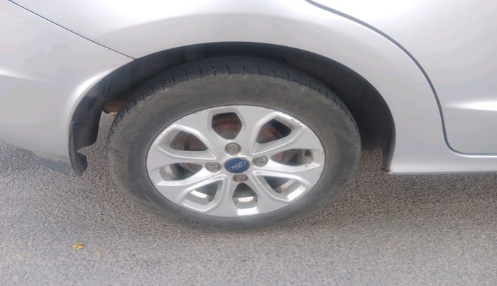 2016 Ford Figo Aspire TITANIUM1.5 DIESEL, Diesel, Manual, 1,55,333 km, tyre