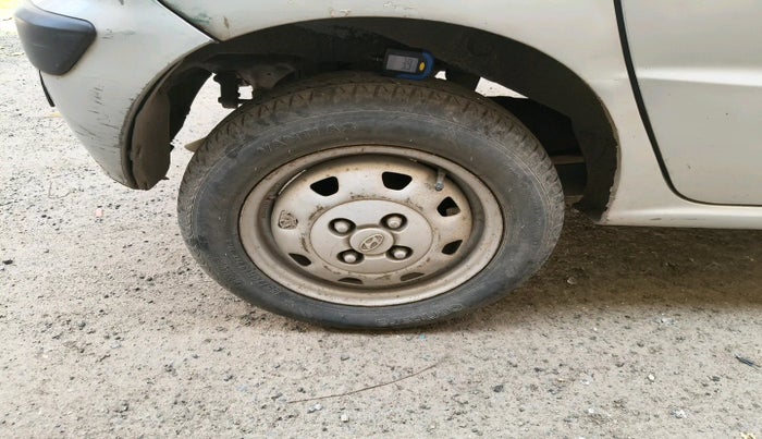 2014 Hyundai Santro Xing GL PLUS, Petrol, Manual, 47,809 km, tyre