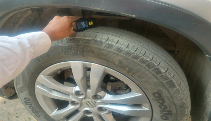 2016 Maruti Vitara Brezza ZDI PLUS, Diesel, Manual, 1,07,411 km, tyre