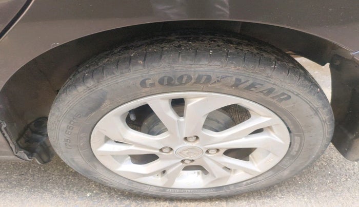 2020 Honda Amaze 1.2L I-VTEC VX, Petrol, Manual, 20,041 km, tyre