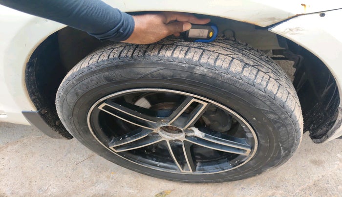 2015 Maruti Swift VDI, Diesel, Manual, 1,08,740 km, tyre