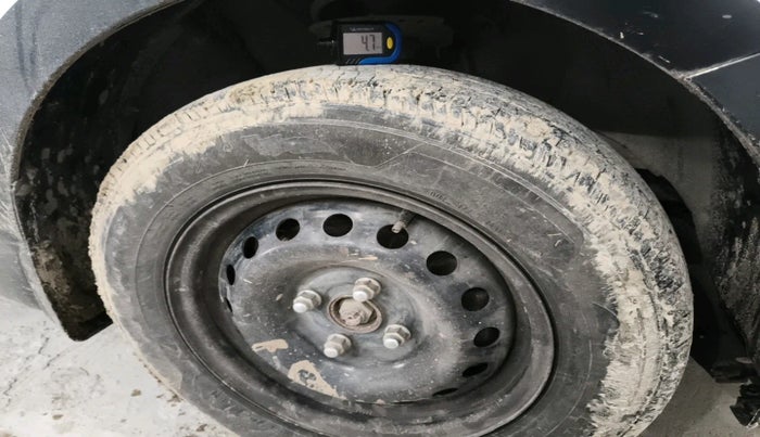 2020 Hyundai Elite i20 MAGNA PLUS 1.2, Petrol, Manual, 1,28,351 km, tyre