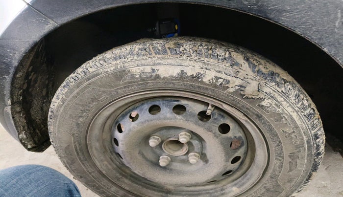 2020 Hyundai Elite i20 MAGNA PLUS 1.2, Petrol, Manual, 1,28,351 km, tyre