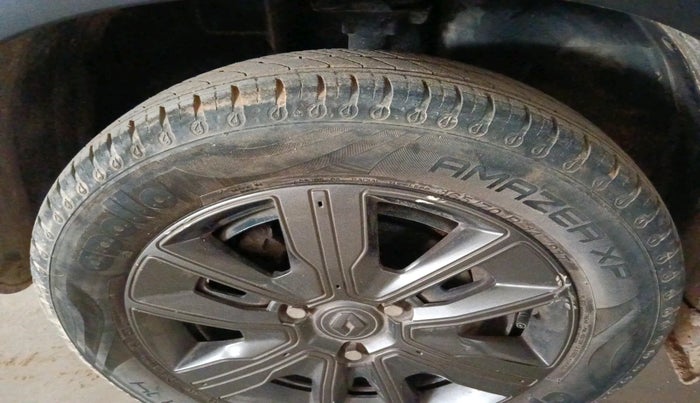 2021 Renault Kwid CLIMBER 1.0 AMT (O), Petrol, Automatic, 23,978 km, tyre