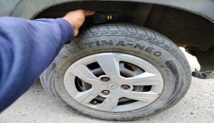 2016 Renault Kwid RXT 0.8, Petrol, Manual, 60,486 km, tyre