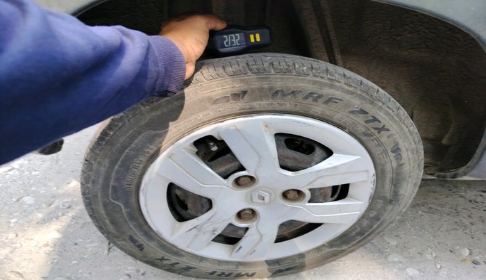 2016 Renault Kwid RXT 0.8, Petrol, Manual, 60,486 km, tyre