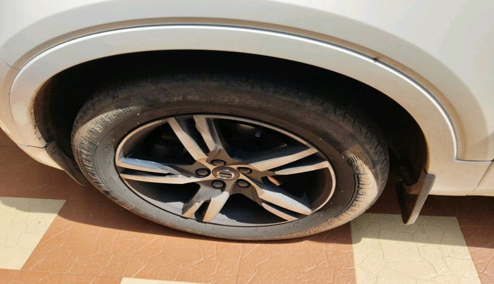 2022 Volvo XC 40 T4 R Design, Petrol, Automatic, 47,258 km, tyre