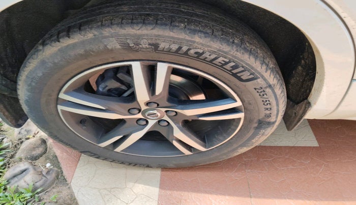 2022 Volvo XC 40 T4 R Design, Petrol, Automatic, 47,258 km, tyre