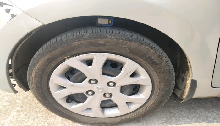 2015 Hyundai Grand i10 SPORTZ 1.2 KAPPA VTVT, Petrol, Manual, 77,858 km, tyre